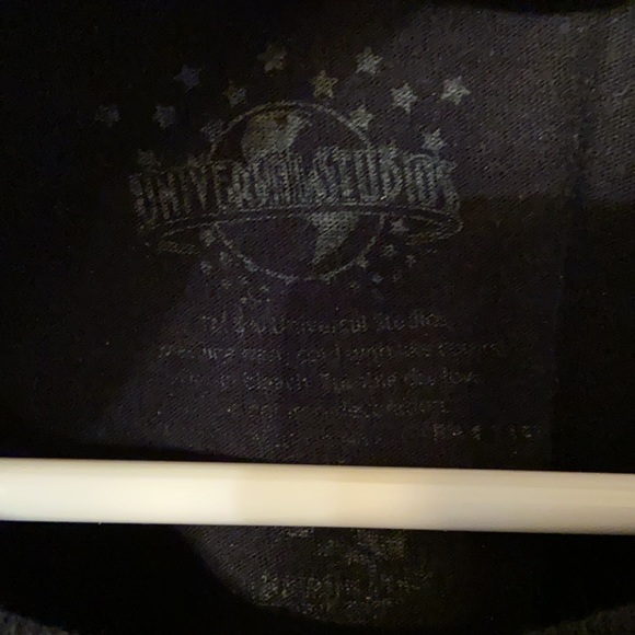 Jurassic Park Distressed Tee - Picture 2 of 2